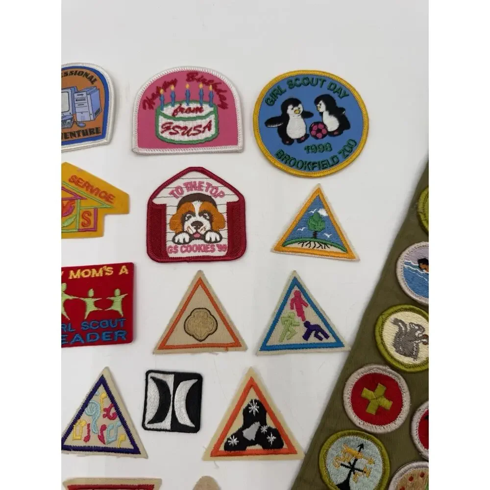 Vintage Girl Scouts Sash Merit Badges Pins Patches Large Mixed Scout Lot